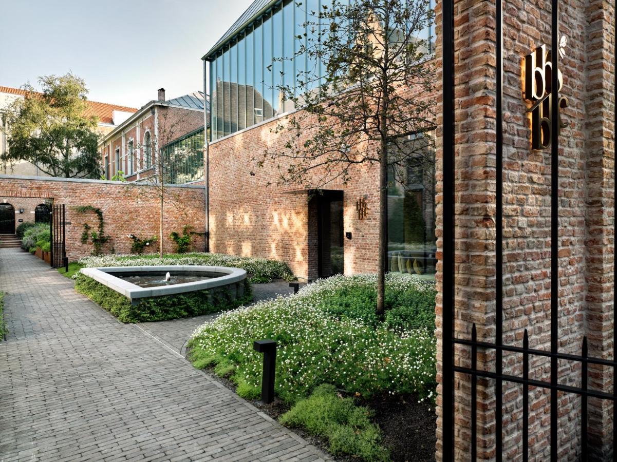 Botanic Sanctuary Antwerp - The Leading Hotels Of The World Exterior foto The entrance to the museum