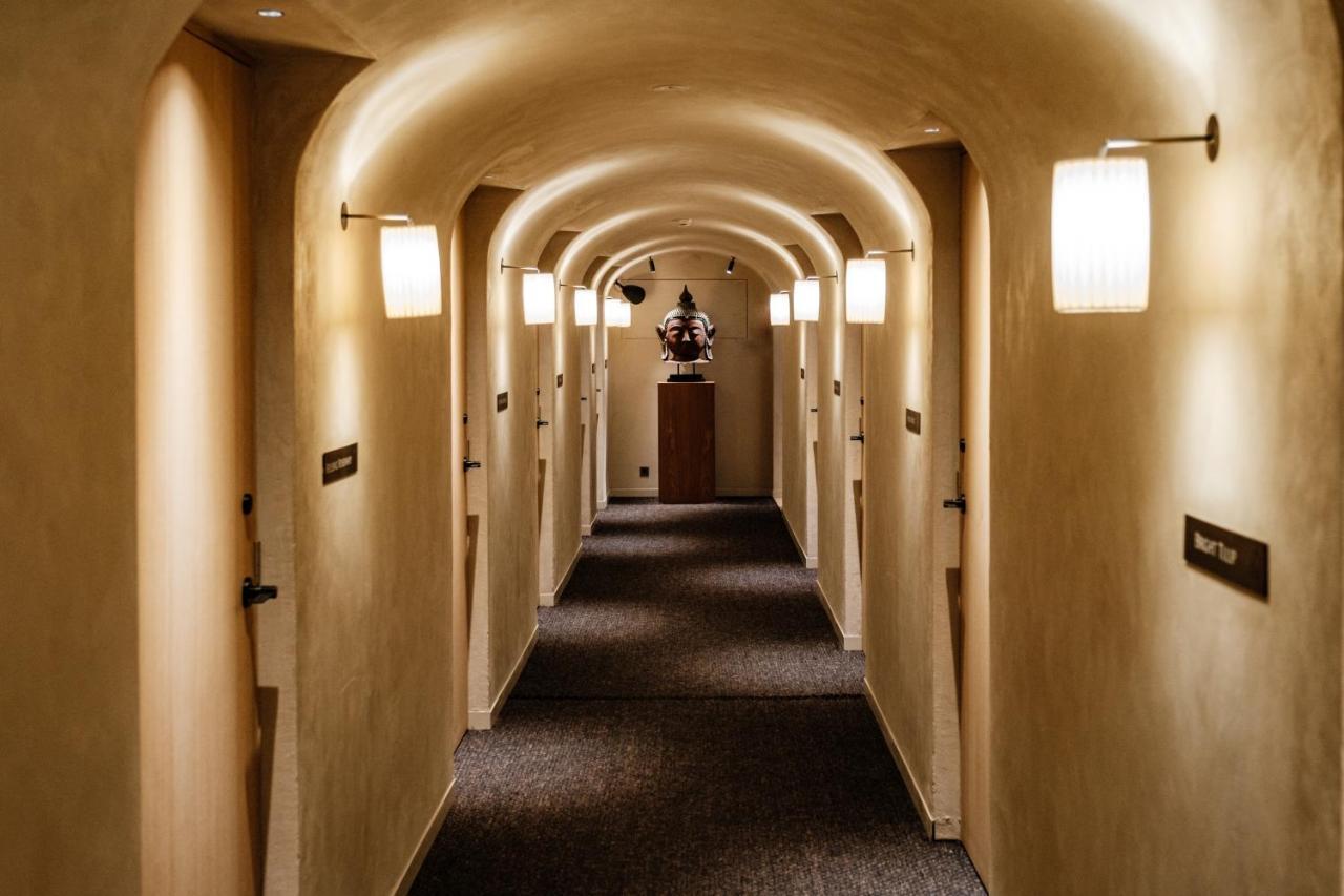 Botanic Sanctuary Antwerp - The Leading Hotels Of The World Exterior foto A corridor in the hotel