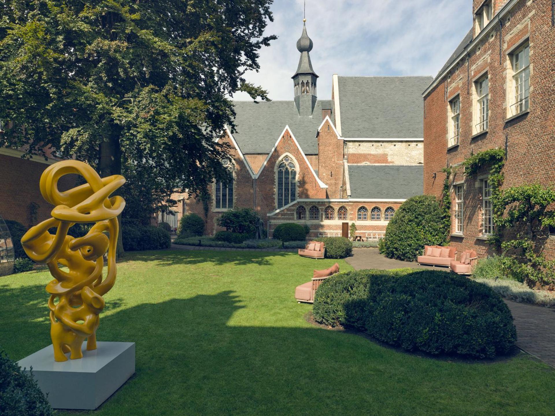 Botanic Sanctuary Antwerp - The Leading Hotels Of The World Exterior foto The sculpture garden