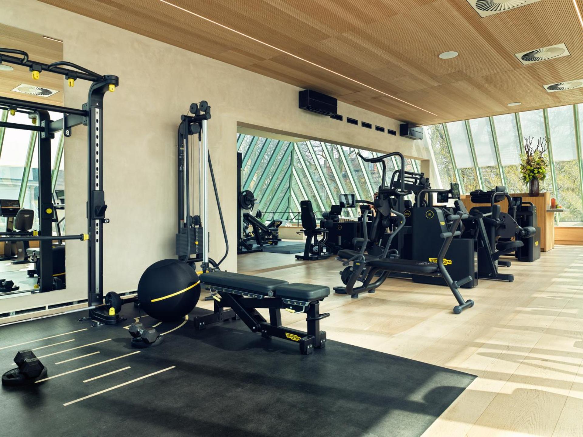 Botanic Sanctuary Antwerp - The Leading Hotels Of The World Exterior foto The gym at the 108